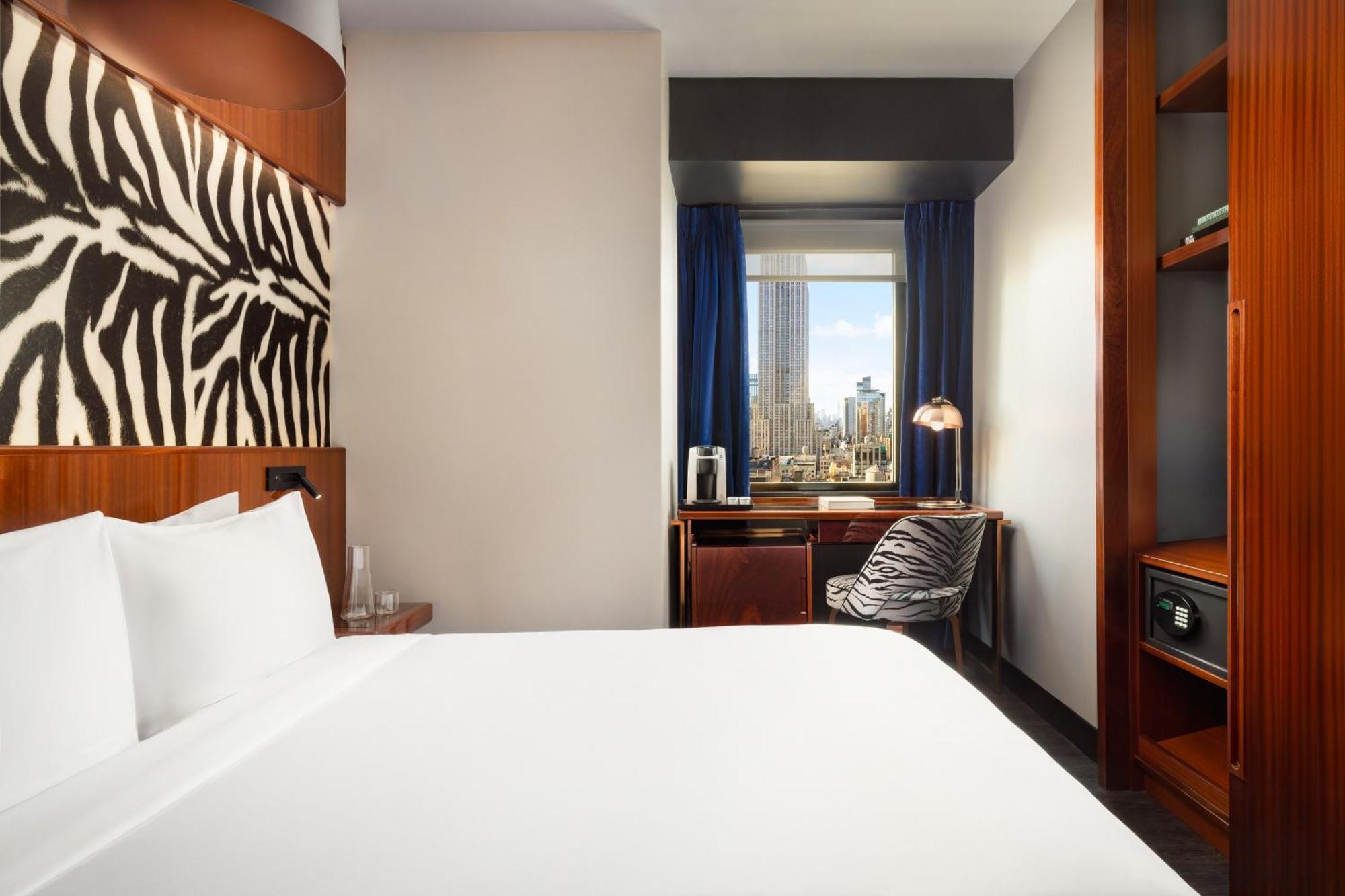 Kamer met Queensize Bed en Uitzicht op Empire State